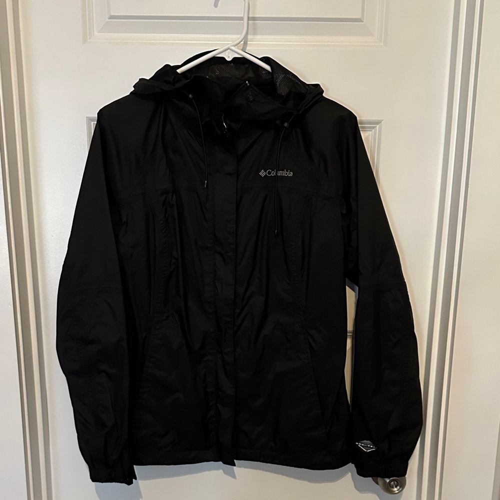 Columbia Women's Black Raincoat